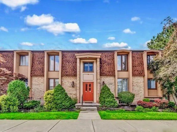 110 Groton Dr APT 3, Amherst, NY 14228