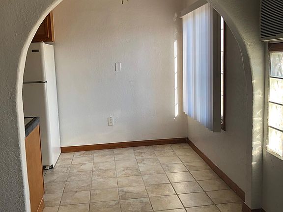 3rd image of 1172 N Kingsley Dr APT 102