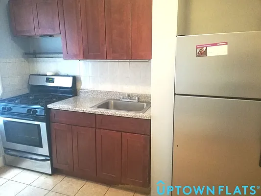 Rented by Uptown Flats LLC | media 9