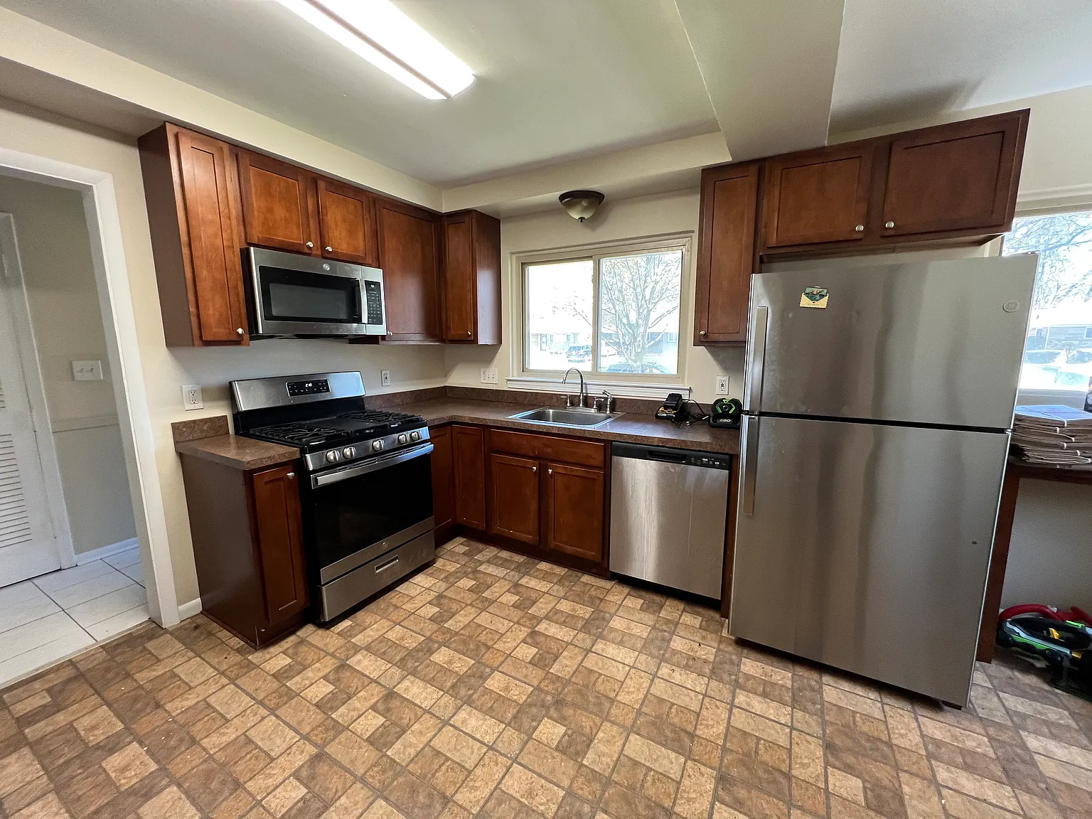 23845 Rensselaer St — Photo 2
