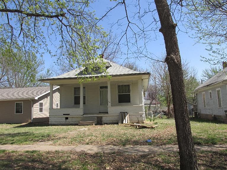 1st image of 714 N 3rd St