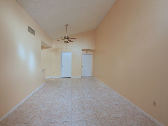 4th image of 3736 Southpointe Dr