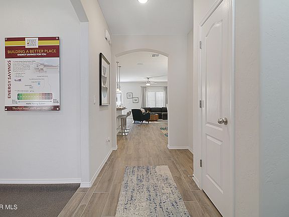 5th image of 757 Cedarwood Ave