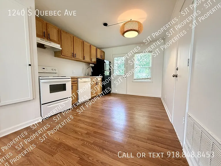 1240 S Quebec Ave — Photo 6