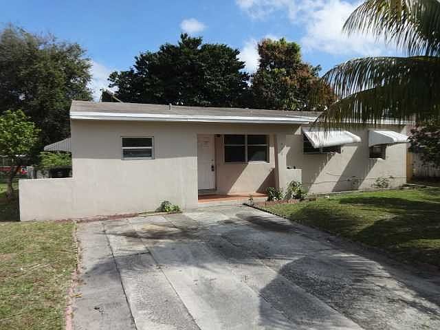 1st image of 14735 NE 11th Ct