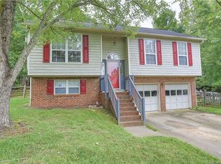 9505 Huntsham Rd, Charlotte, NC 28227