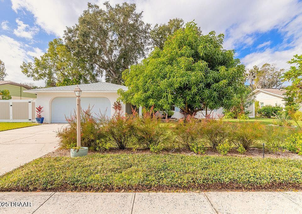 1st image of 3446 Country Manor Dr