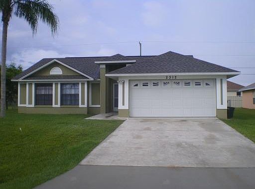 1st image of 2312 SW Halissee St