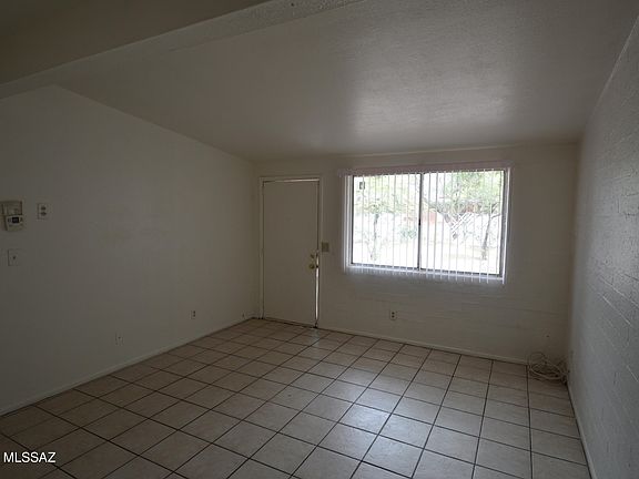2nd image of 1033 E 25th St APT 4