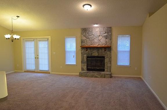2nd image of 10488 Otter Creek Dr