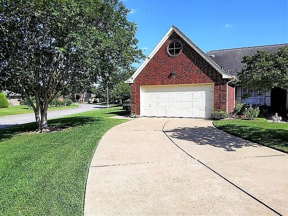 2nd image of 3326 Country Meadows Ct