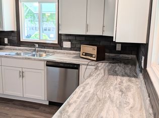 1303 Lamar Ave, Oshkosh, WI 54901