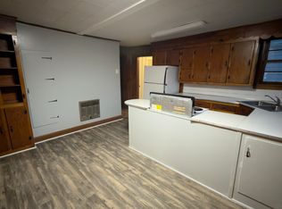 1809 Island Rd, Bristol, VA 24201