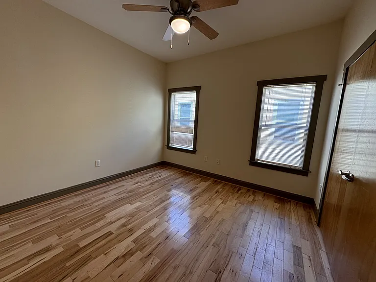 1319 McDonough St #B — Photo 6