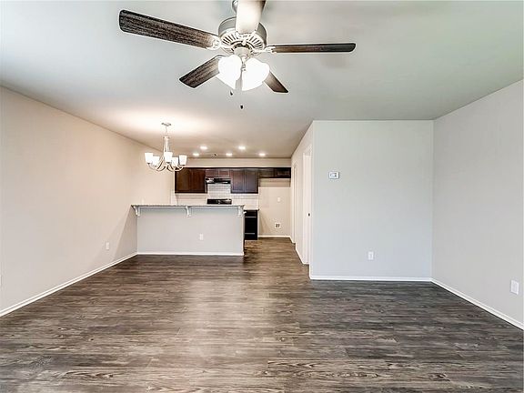 3rd image of 8806 SW 45th St