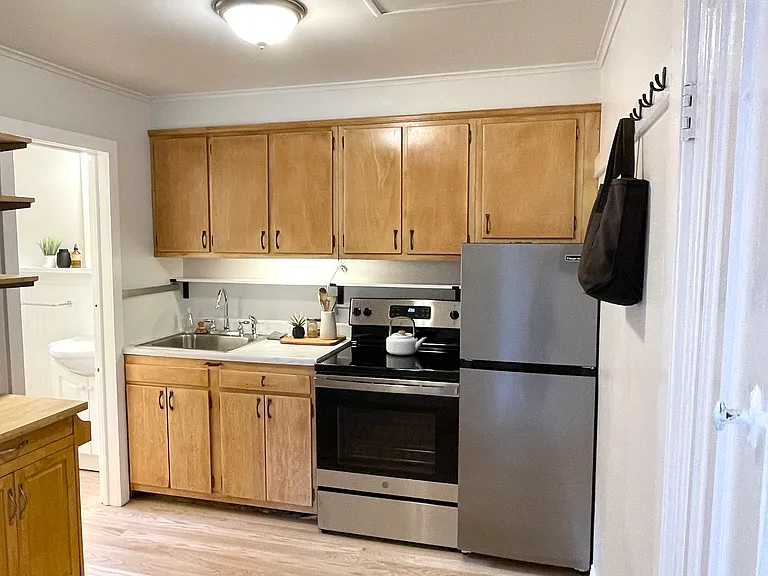 11 Spring St #1 — Photo 3