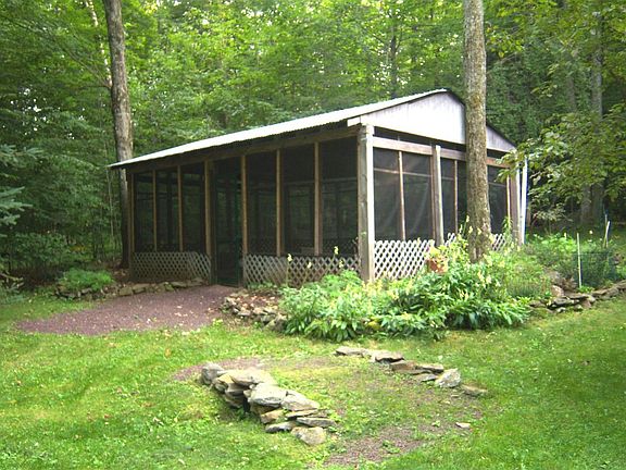 5th image of 63 Woodland Trl