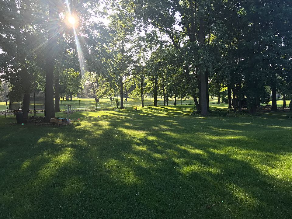 2nd image of 38375 River Park Dr