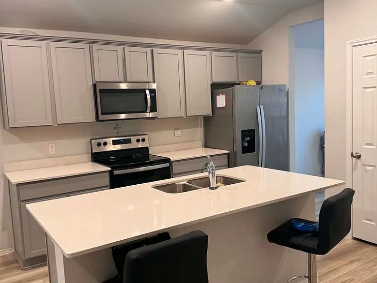 10005 Avendesora Rd — Photo 5