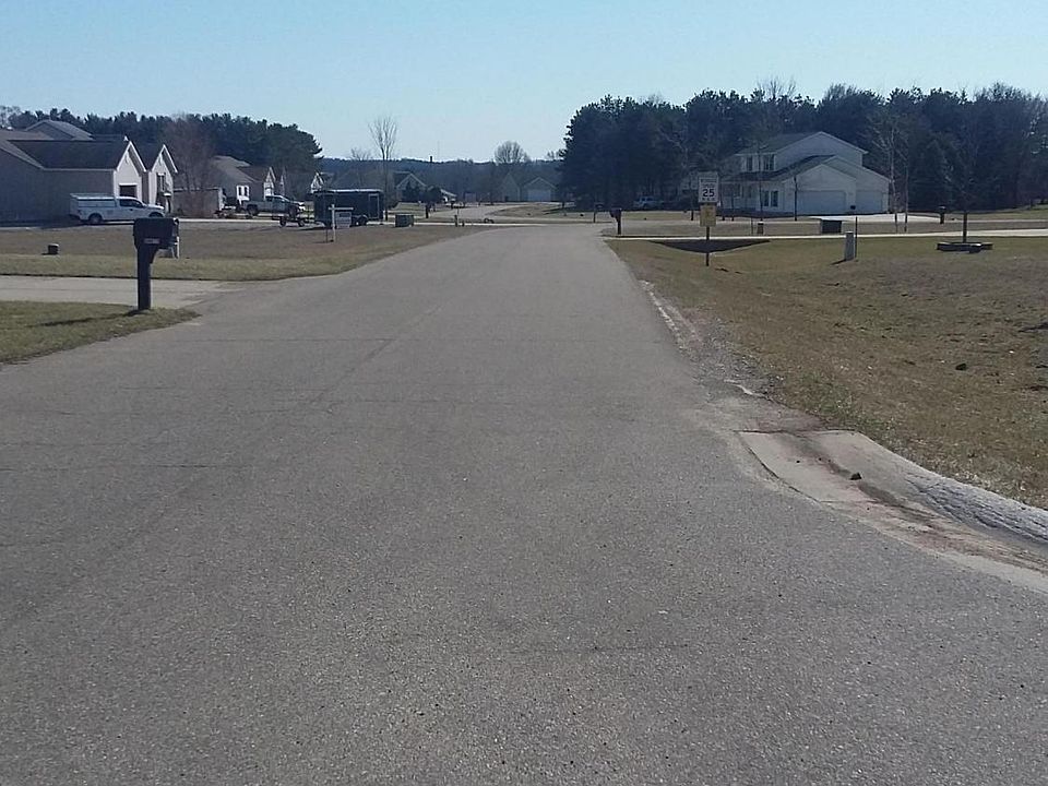 2nd image of 64171 Windrose Way