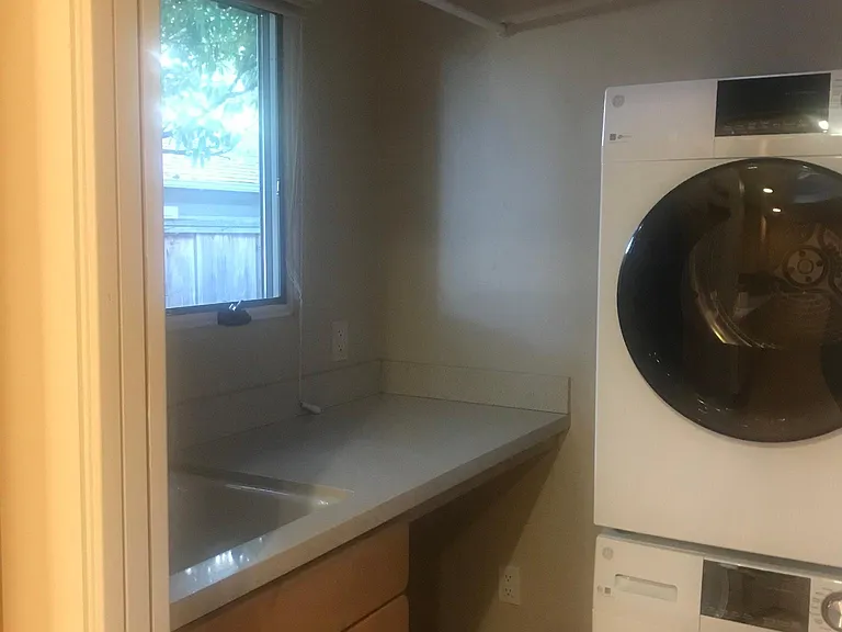610 Hillcrest Ave — Photo 13