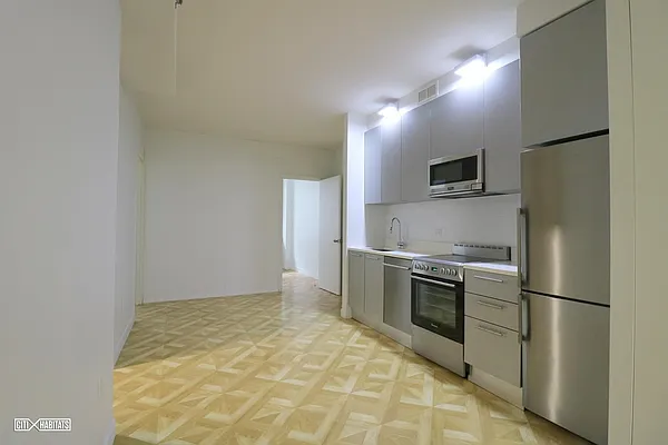 Rented by Citi Habitats | media 10