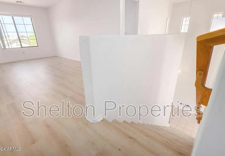 17229 W Caribbean Ln — Photo 21