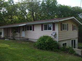 8601 246th Rd, Effingham, KS 66023