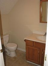 4th image of 823 Crosscreek Dr #823