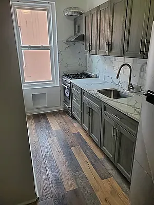 Rented by NYC HOMES 4LESS INC | media 16