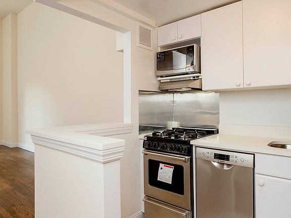 5th image of 27 W 16th St #5G**