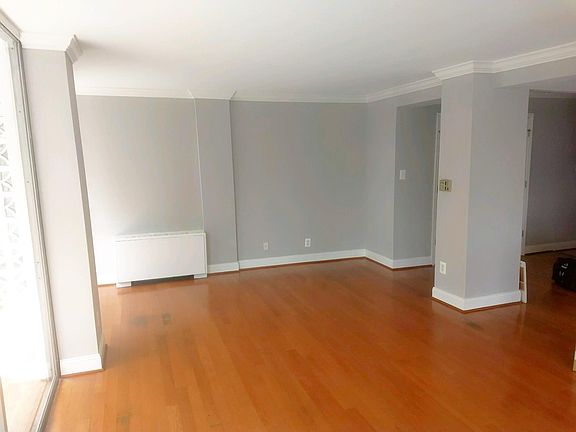 5th image of 3333 University Blvd W APT 302
