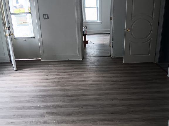 5th image of 302 Kossuth St APT 1