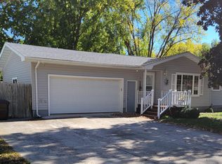 1504 N 6th St, Montevideo, MN 56265