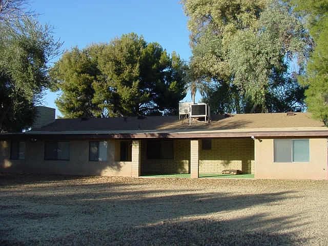2nd image of 1041 E EL FREDA Road