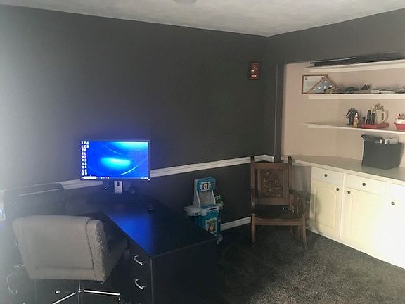 4th image of 4710 E Comish Dr