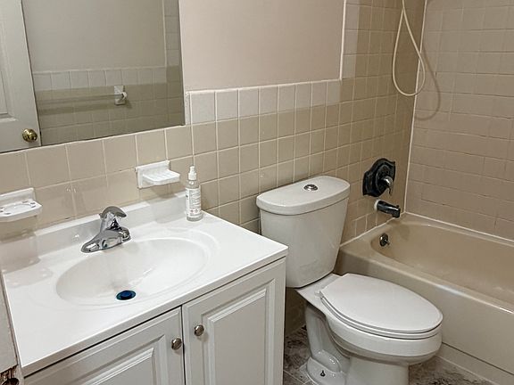 4th image of 1713 Raspberry Ct