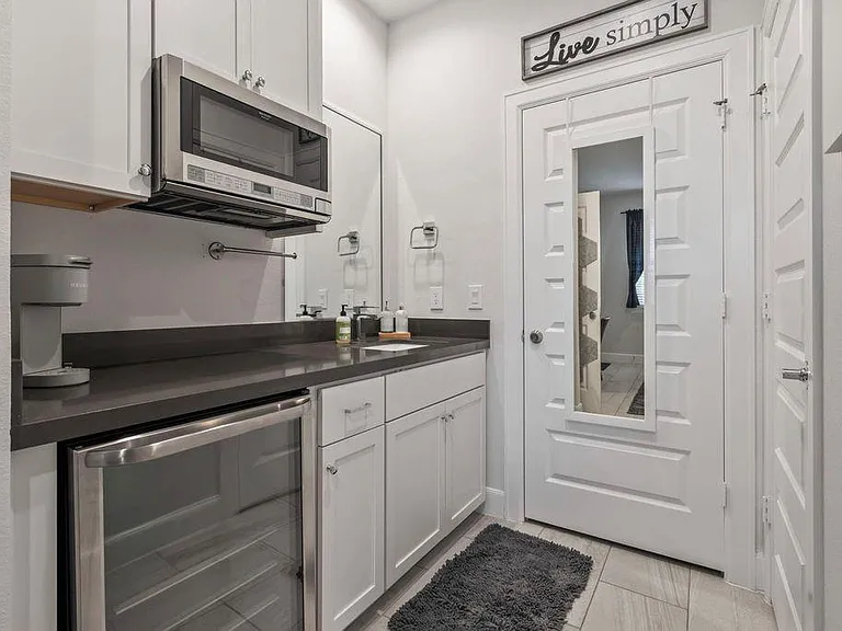 316 Jensen Dr — Photo 8