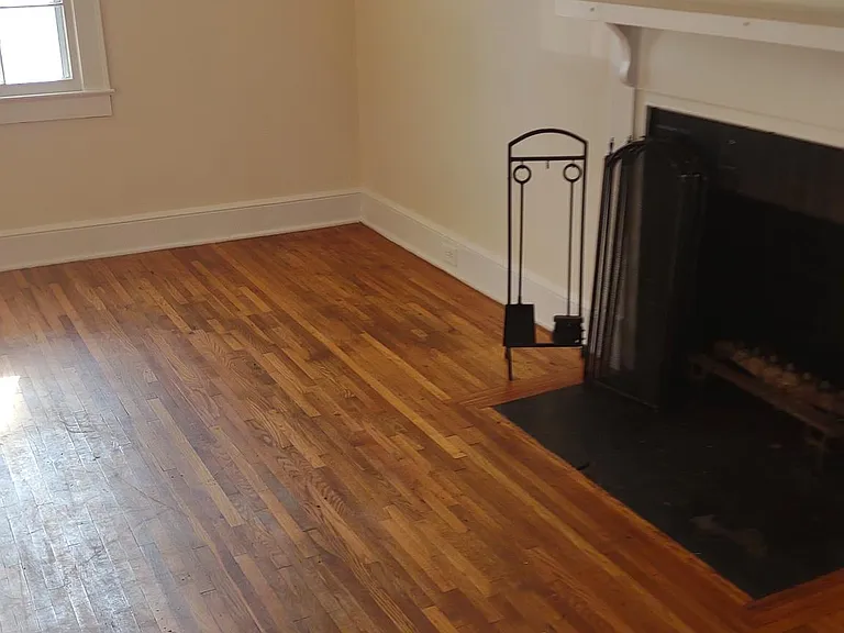 816 Walnut St — Photo 2