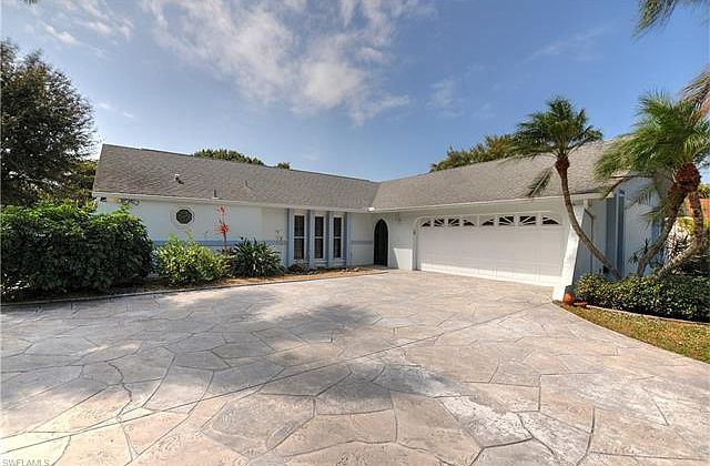 1st image of 15066 Bonaire Cir
