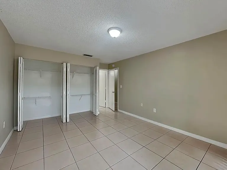 11225 SW 117th Ct — Photo 7
