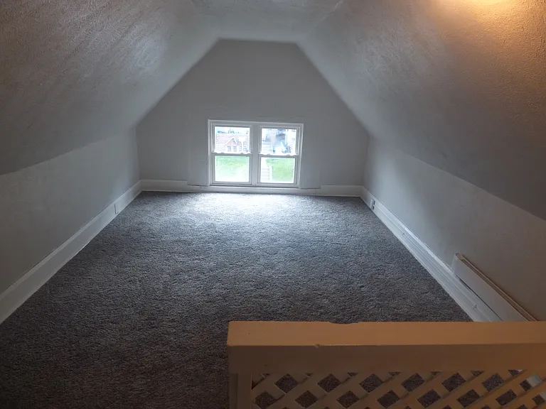 406 Grove St — Photo 26