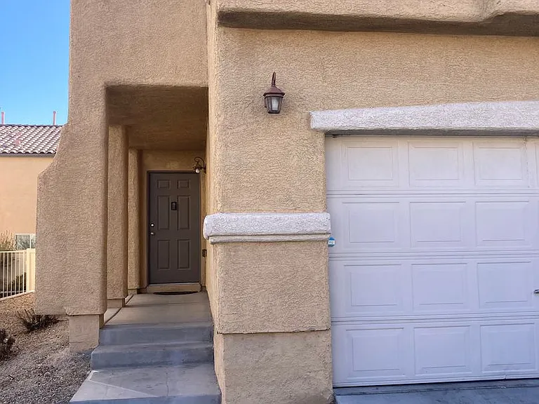 9519 Milkweed Canyon Ave — Photo 2