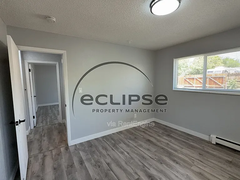 Summit View Apartments — Photo 140