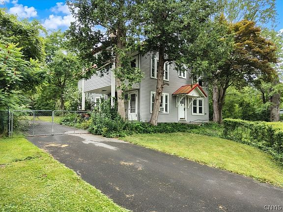 3rd image of 2240 Welsh Bush Rd