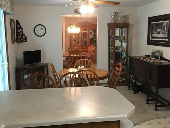 5th image of 1062 Villa Ln