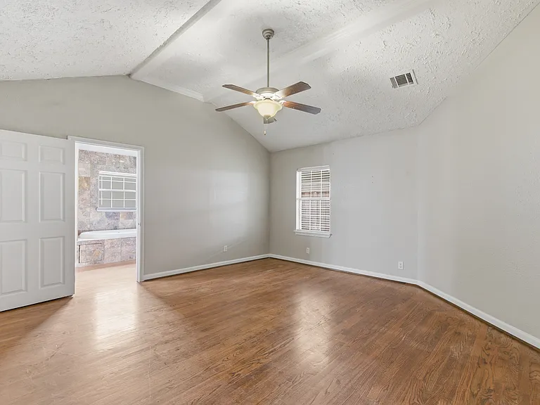 9638 Pine Lake Dr — Photo 29