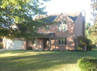 17 White Oak Dr, Batesville, IN 47006