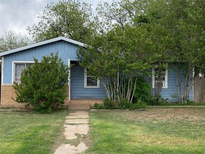 541 W Irving St, Munday, TX, 76371