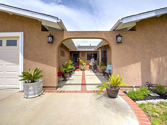 5th image of 6077 San Rodolfo Way